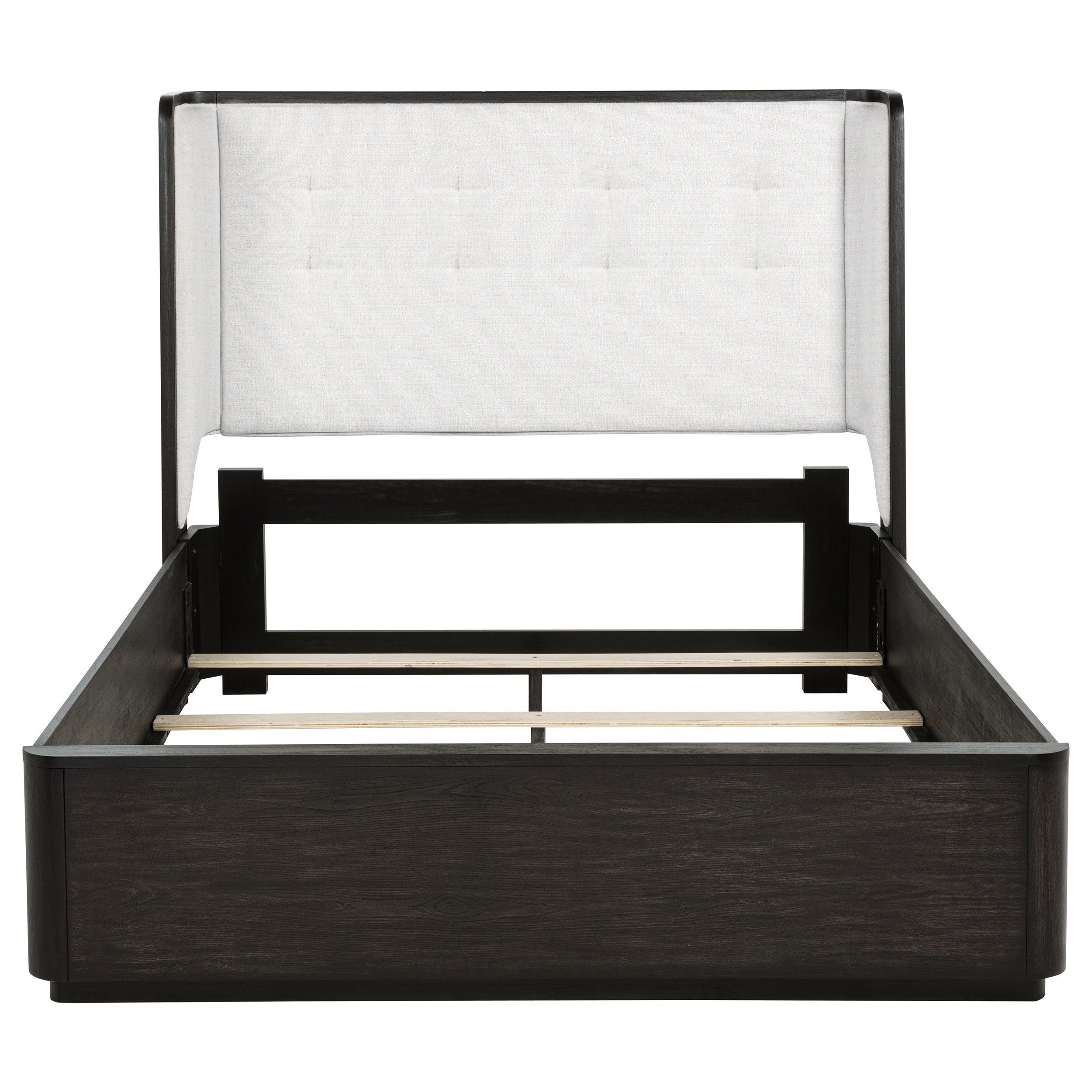 Leandro Wingback Bed