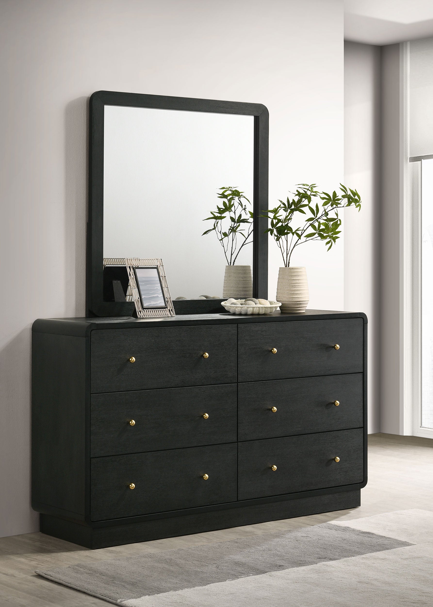 Cavelle Dresser with Mirror