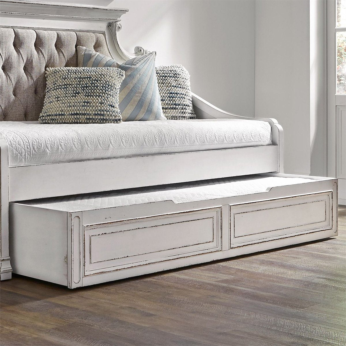Liberty Magnolia Manor Twin Trundle Daybed in Antique White