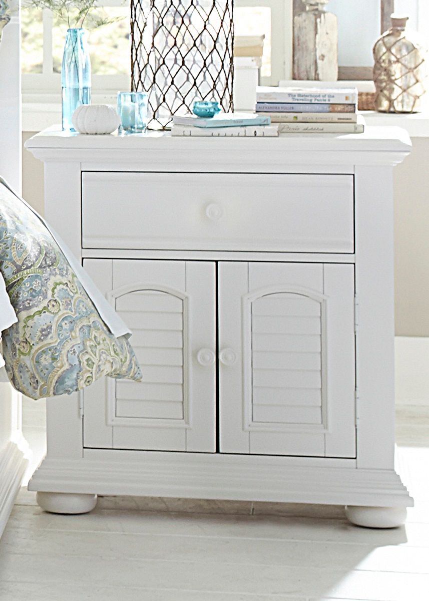 Liberty Furniture Summer House 1 Drawer Nightstand in Oyster White