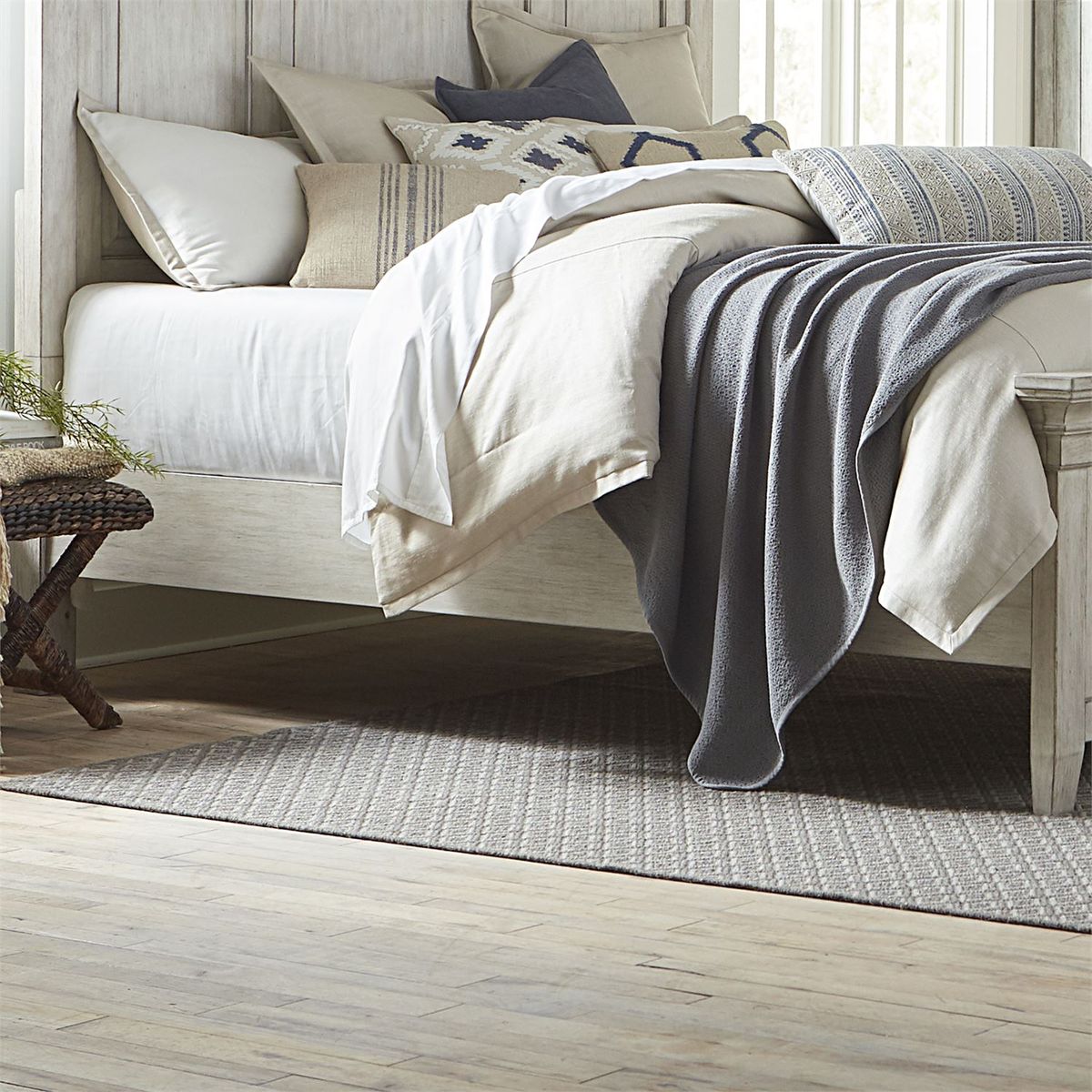 Liberty Furniture Heartland Queen Panel Bed in Antique White