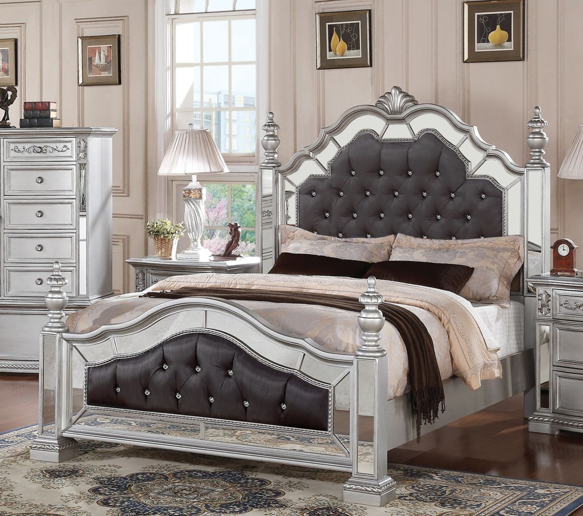 Cosmos Pamela Queen Poster Bed in Silver image