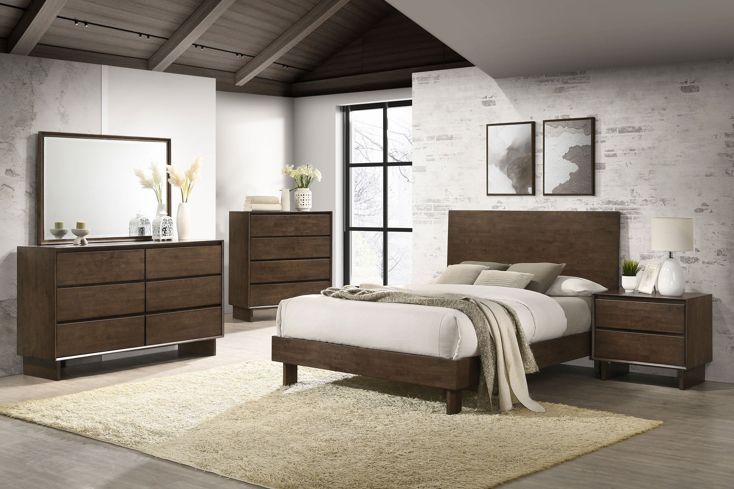 Glenwood 4 & 5 Piece Bedroom Set Eastren king & Queen
