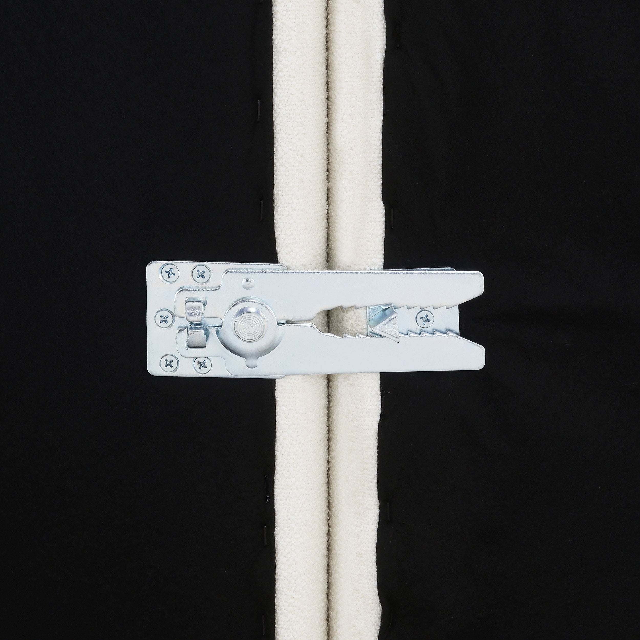 Raleigh Armless Chair