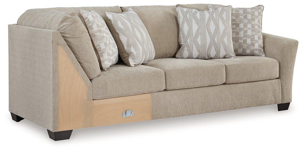 Brogan Bay 3-Piece Sectional with Cuddler