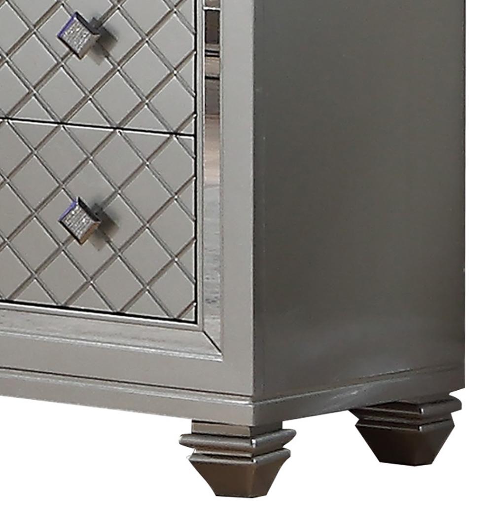 Shiney Contemporary Style Dresser in Silver finish Wood