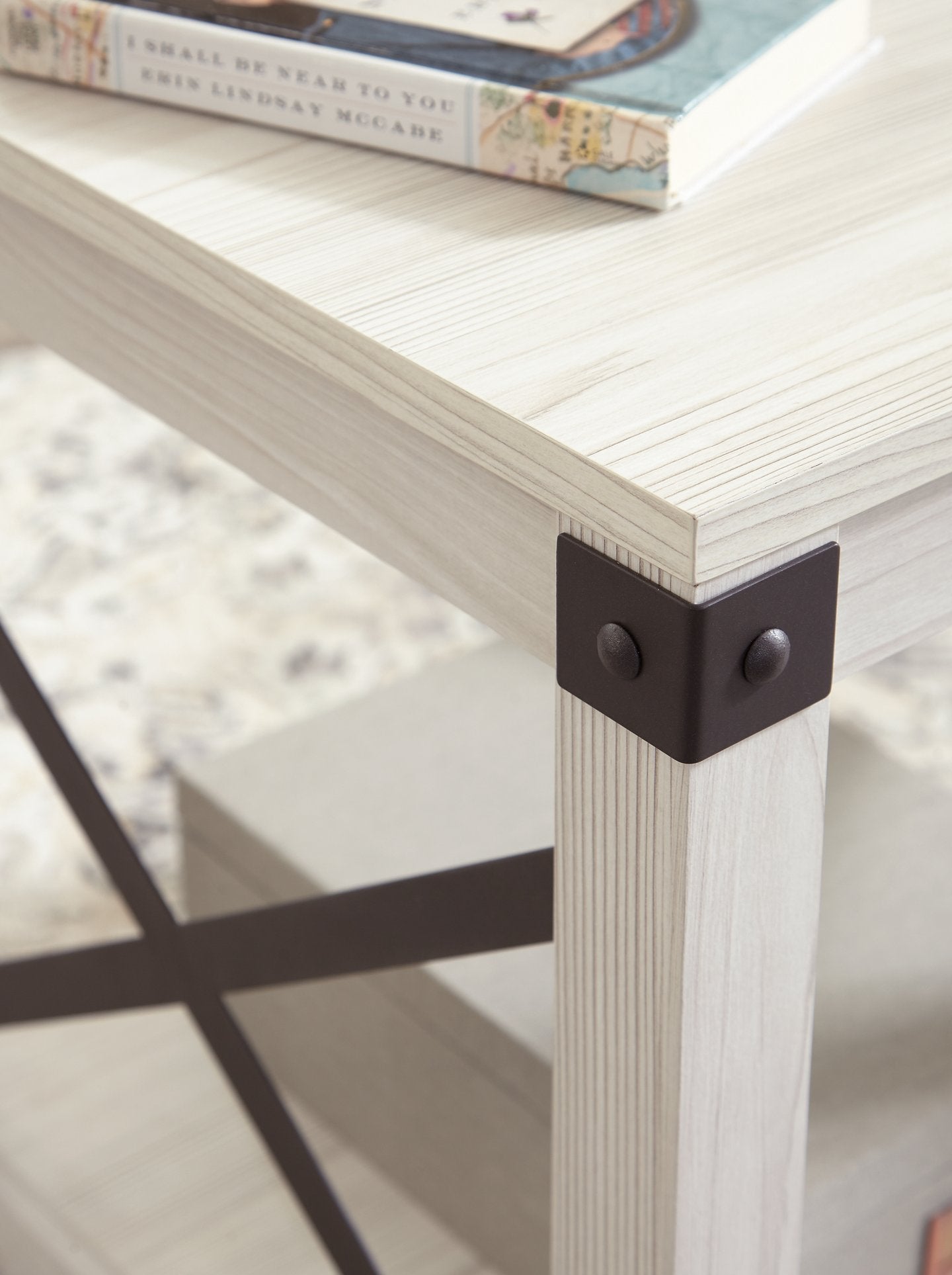 Bayflynn End Table