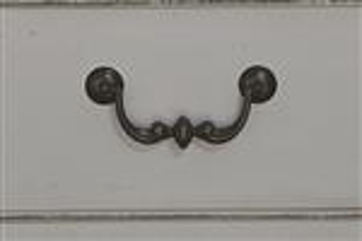 Liberty Furniture Abbey Park Drawer Dresser in Antique White